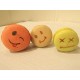 Macarons smileys Spécial enfant - Coffret de 24 macarons smileys 